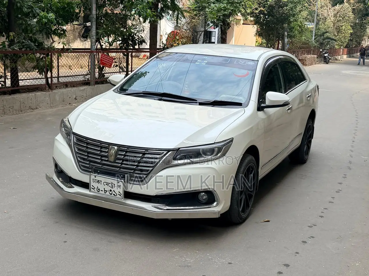 Toyota Premio 2013 White