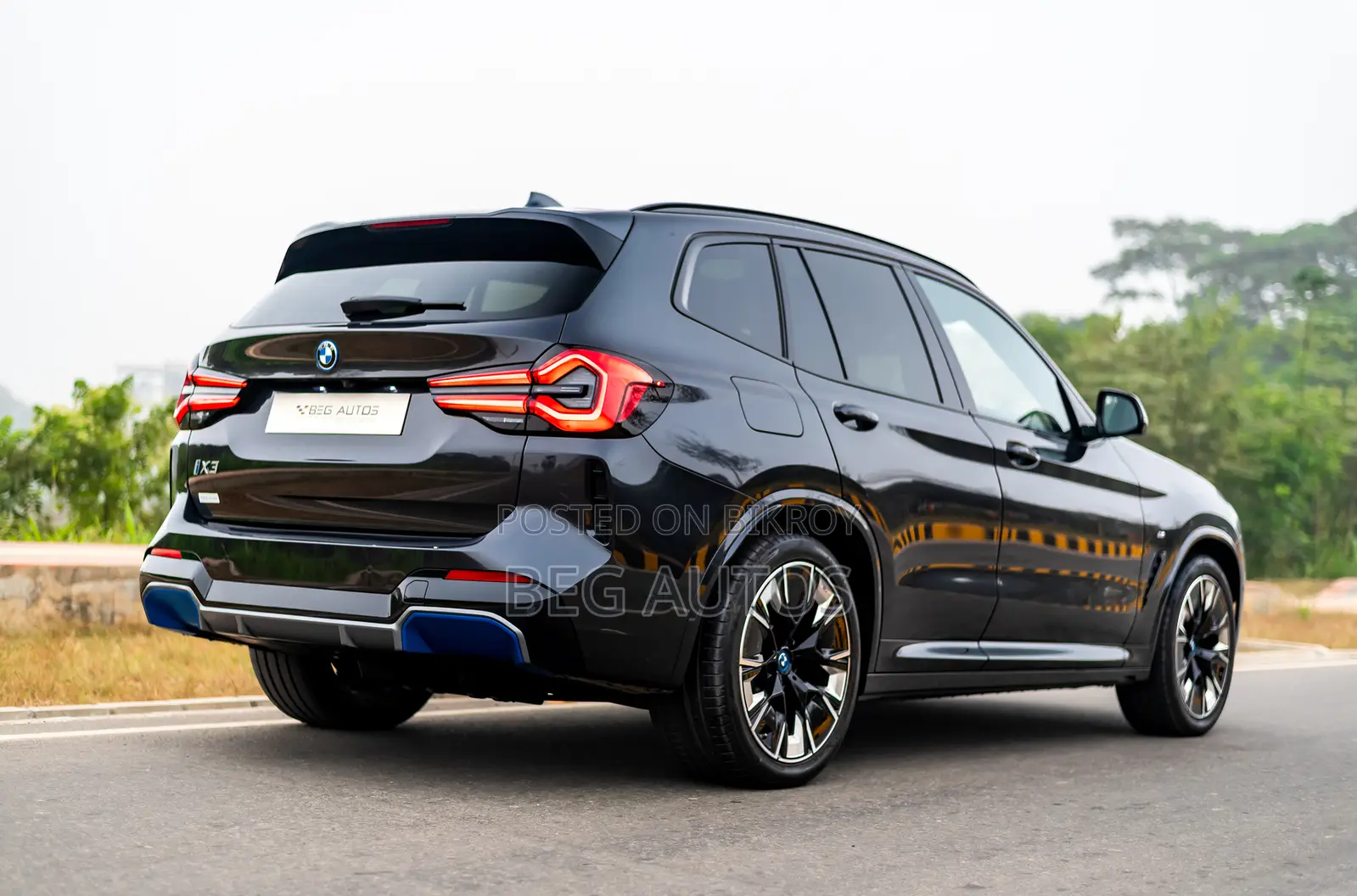 BMW IX3 2023