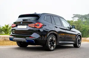 BMW IX3 2023