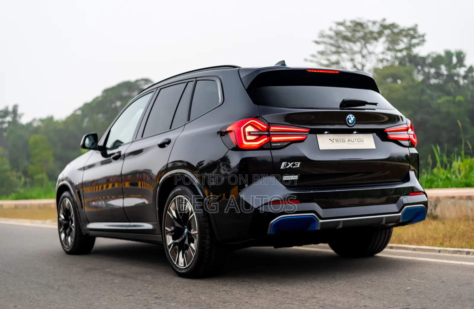 BMW IX3 2023