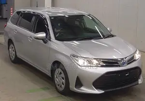 Toyota Fielder Hybrid EX Silver 2021