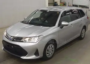 Toyota Fielder Hybrid EX Silver 2021