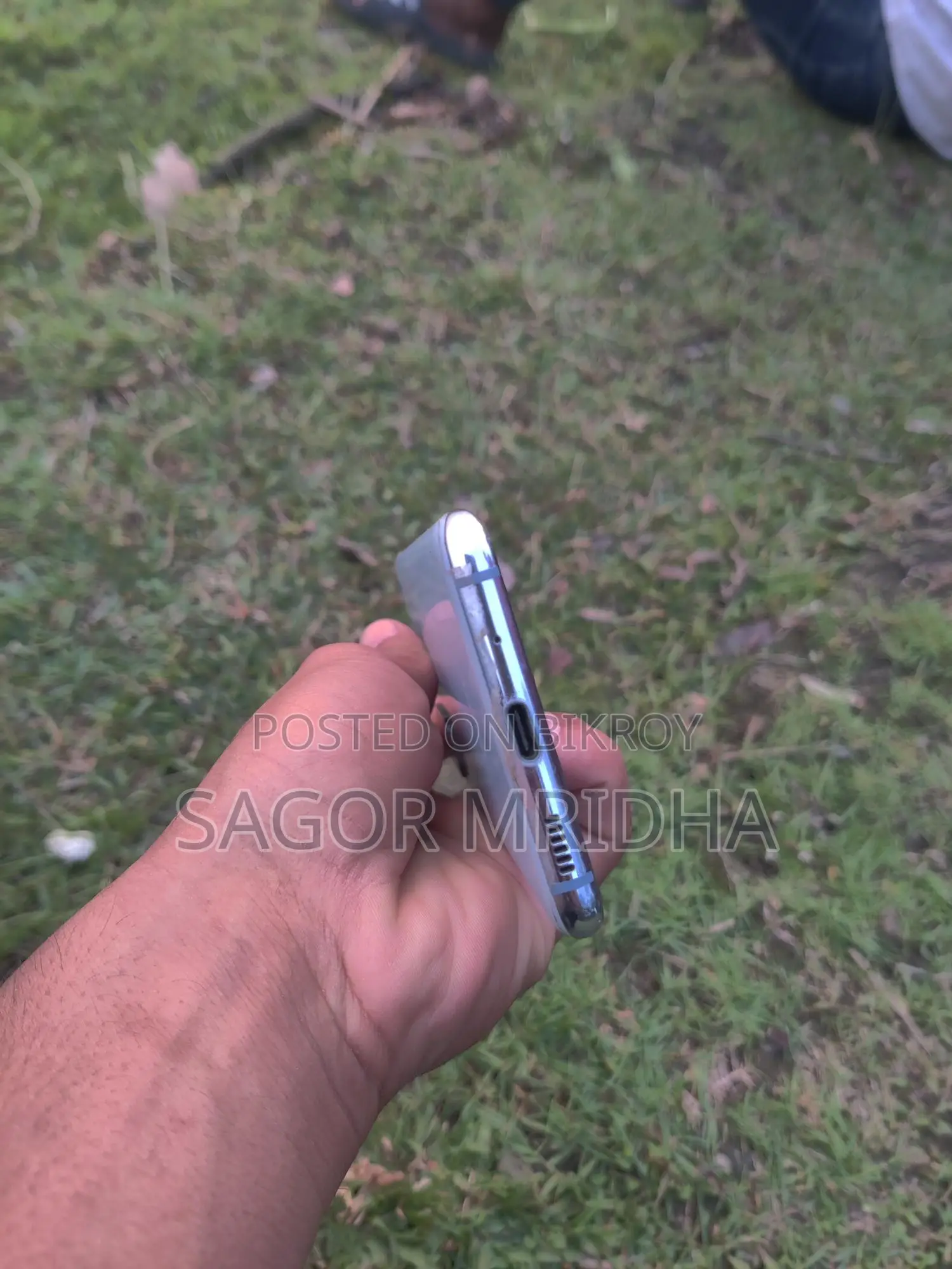 Samsung Galaxy S20 (Used)
