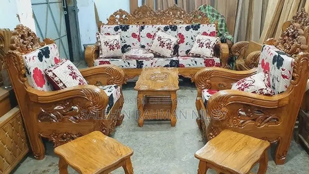 Victoria Sofa