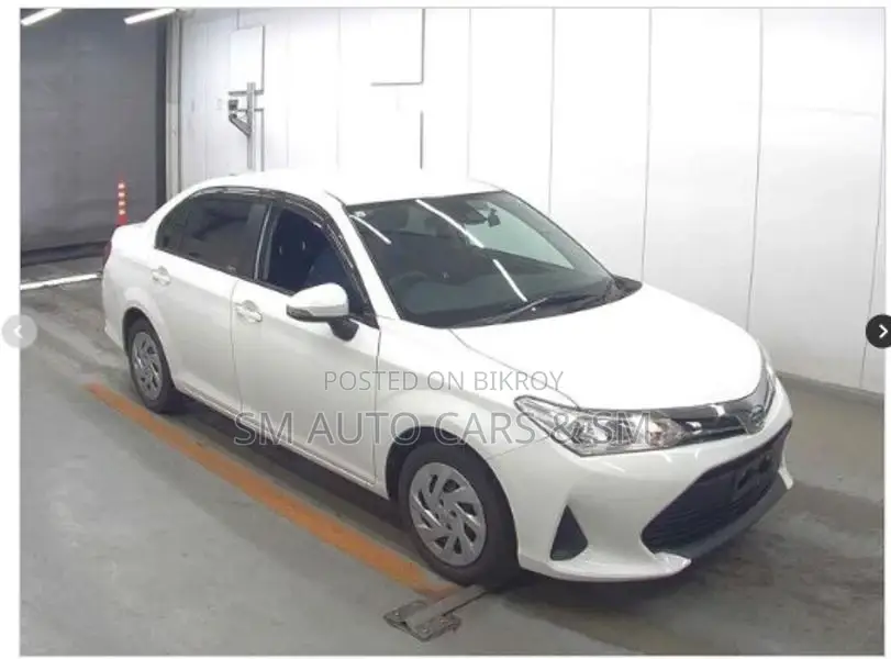 Toyota Axio Hybrid EX White 2021