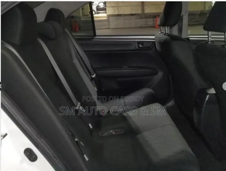 Toyota Axio Hybrid EX White 2021