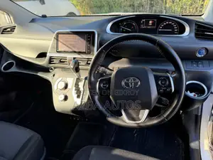 Toyota Sienta G pkg push start 2021