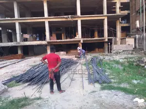 4-bedroom Condo in Badda for sale