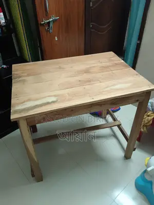 টেবিল বিক্রি হবে