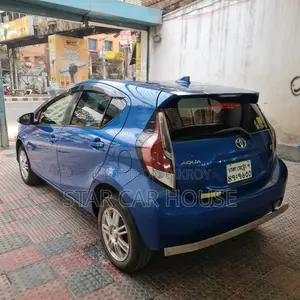 Toyota Aqua Hybrid 2017