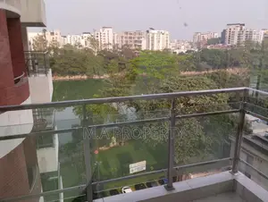 গুলশান নর্থ-এ সুসজ্জিত ৪ বেডরুমের সেমি-ফার্নিশড ফ্ল্যাট ভাড়া হবে