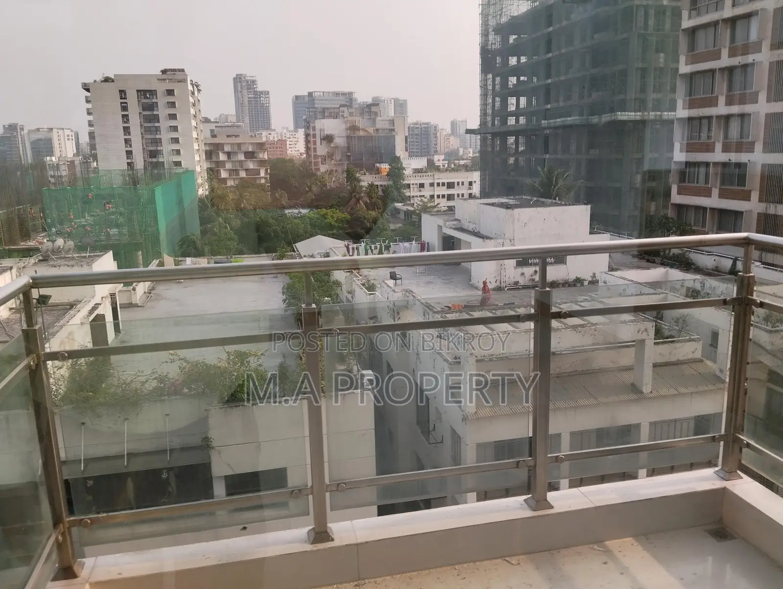 গুলশান নর্থ-এ সুসজ্জিত ৪ বেডরুমের সেমি-ফার্নিশড ফ্ল্যাট ভাড়া হবে