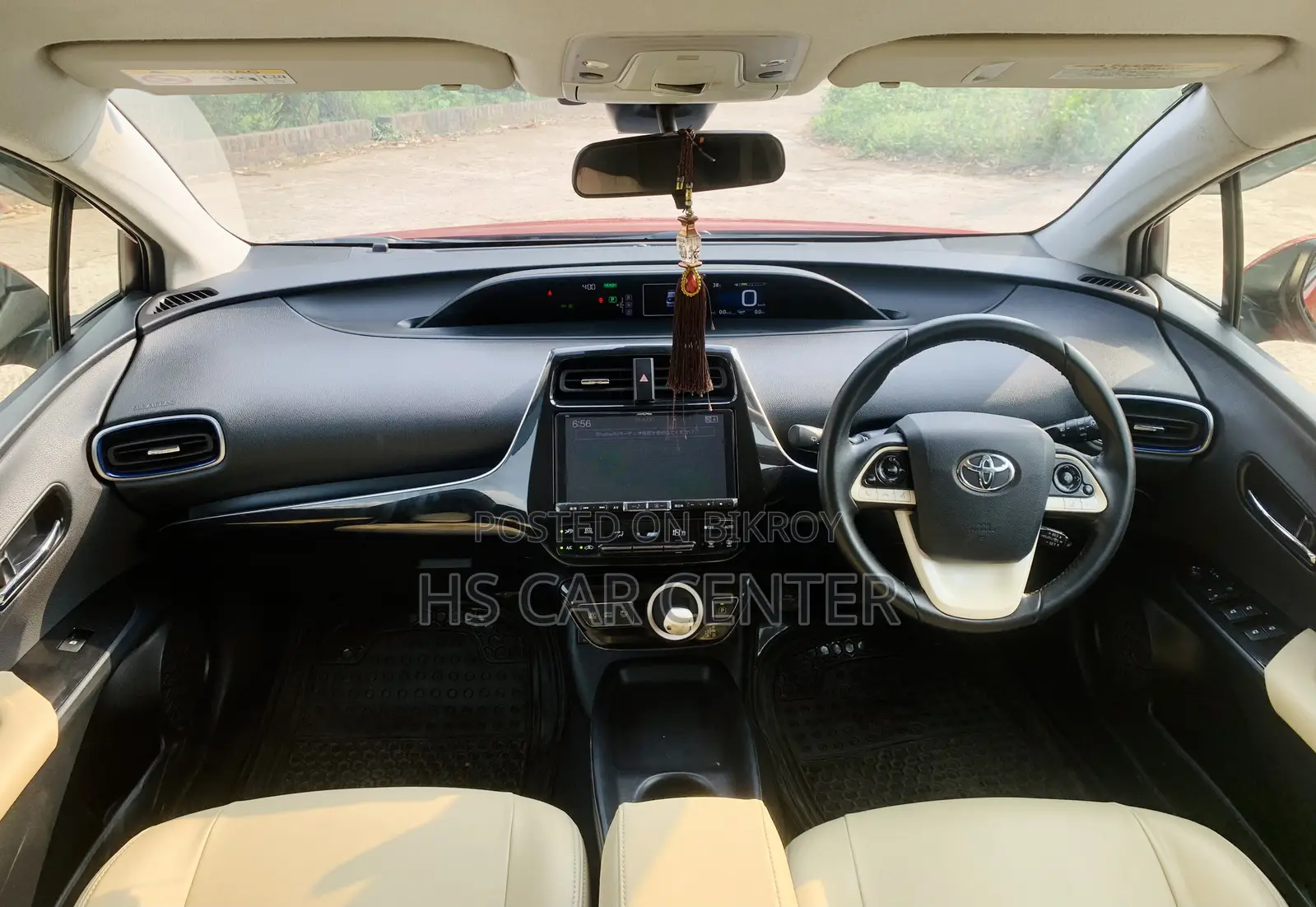 Toyota Prius S Touring 4th Gen 2017