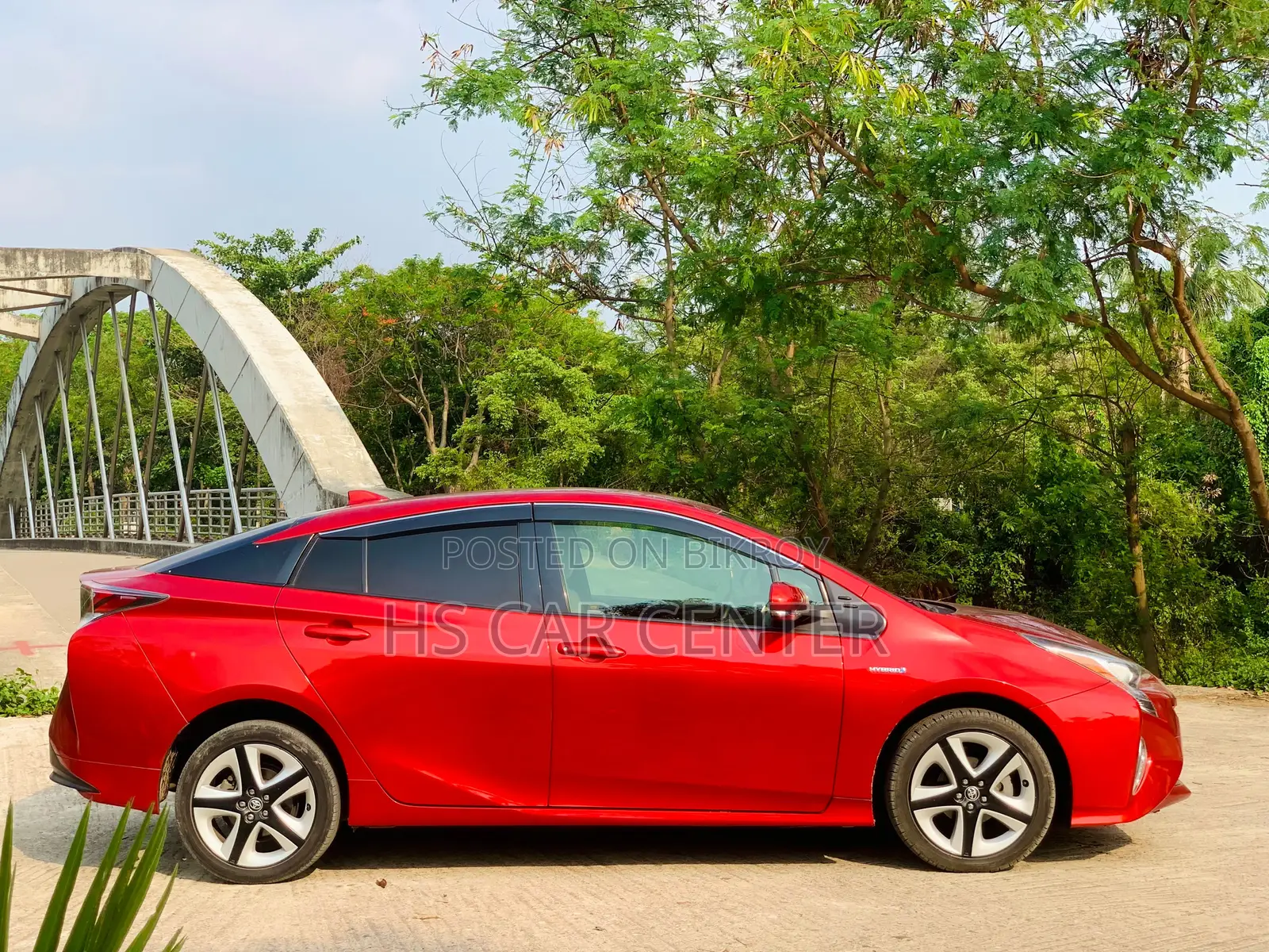 Toyota Prius S Touring 4th Gen 2017
