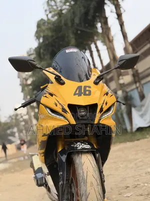 Yamaha R15 V4 . 2022