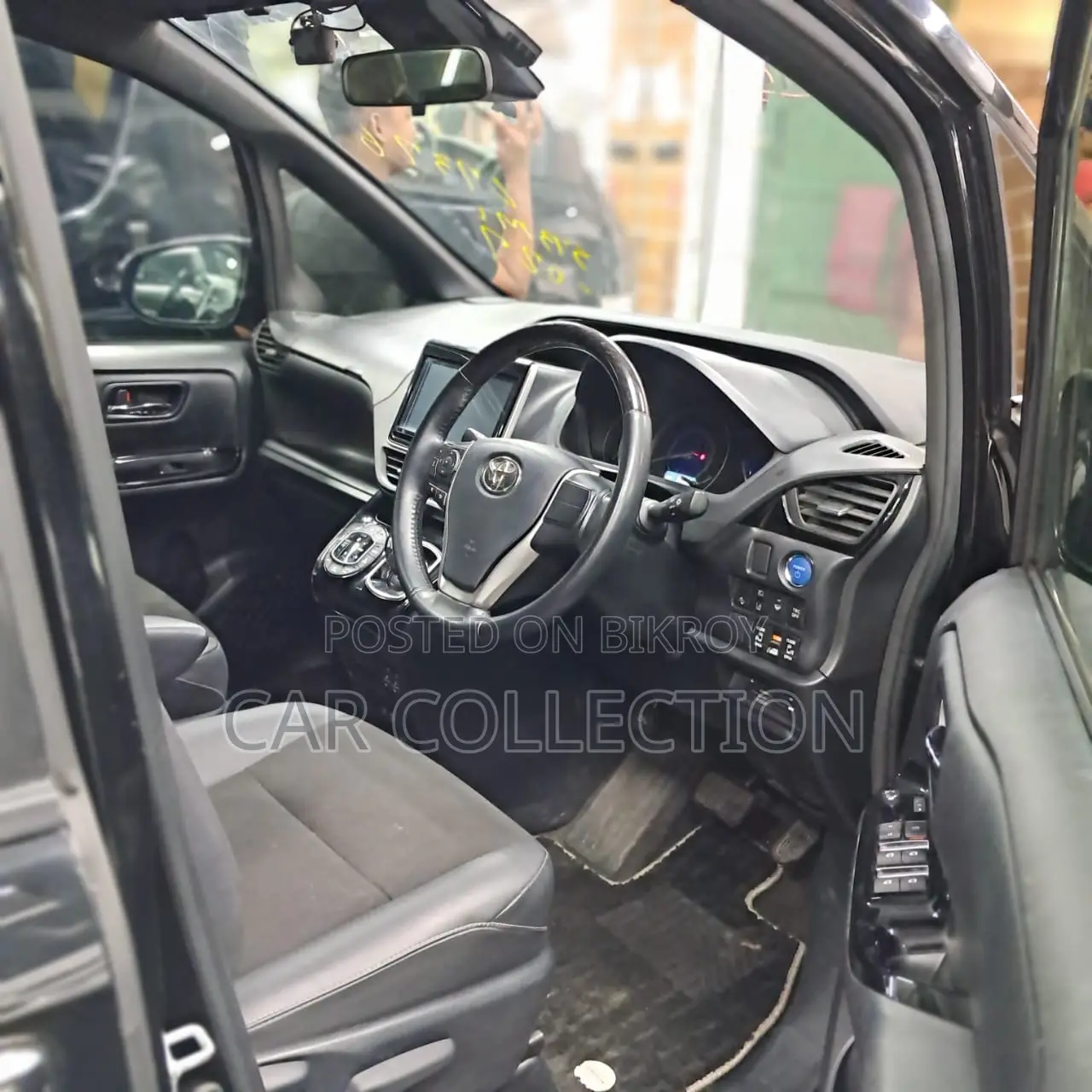 Toyota Noah Si Wxb Hybrid Black3 2021