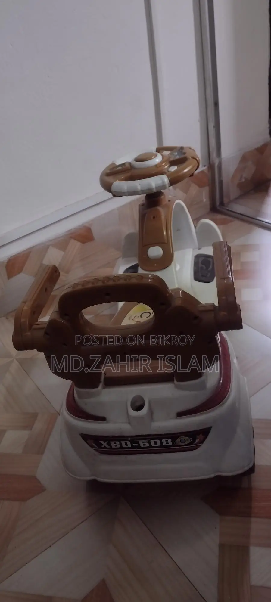 Toy Carrier Car for Sale.