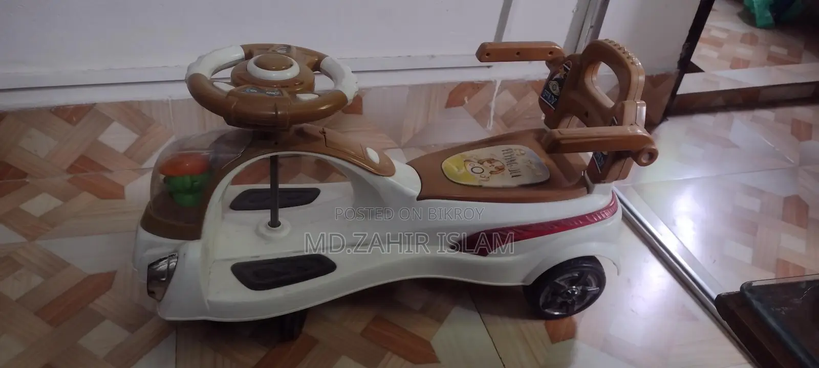 Toy Carrier Car for Sale.