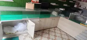 দোকান ইন্টেরিয়র ফার্নিচার