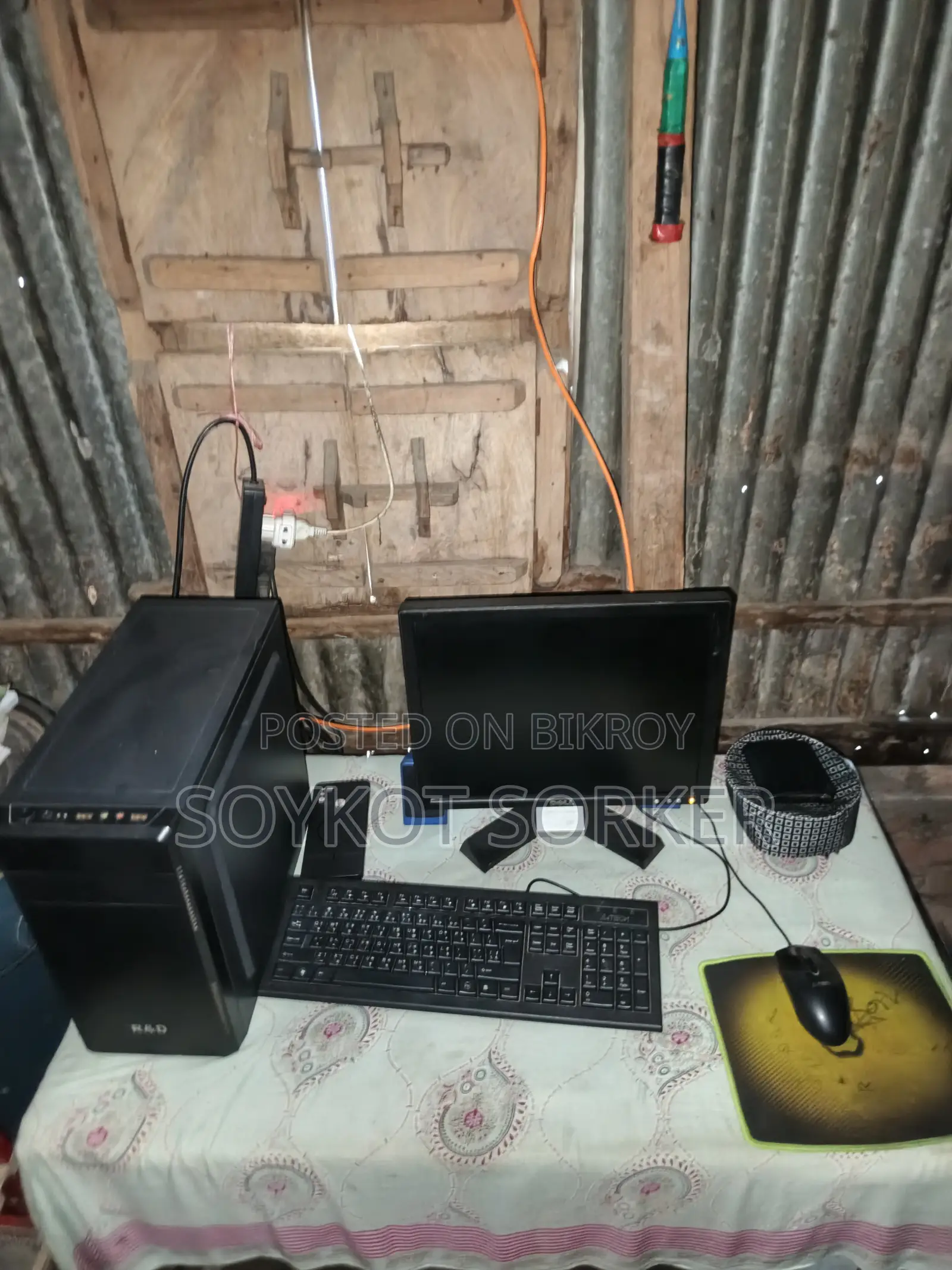 Desktop Computer 4GB Intel Core 5 eMMC 250GB