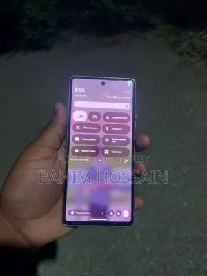 Google Pixel 7 . (Used)