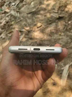 Google Pixel 7 . (Used)