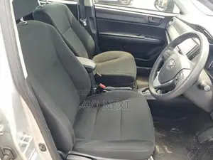 Toyota Axio EX Hybrid 2020