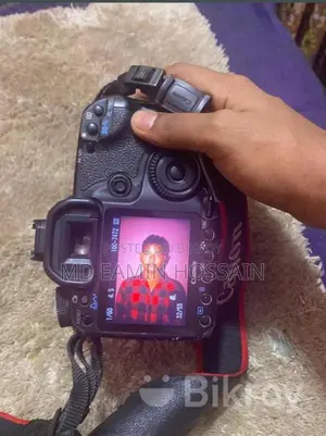 ক্যামেরা বিক্রি হবে