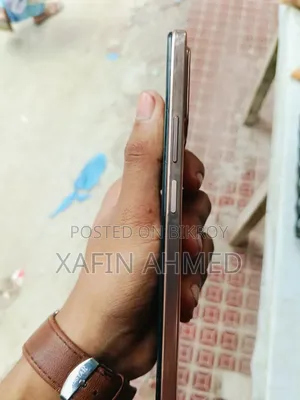 Vivo Y28 8 GB Gray