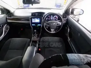 Toyota Premio F PKG KEY START 2020