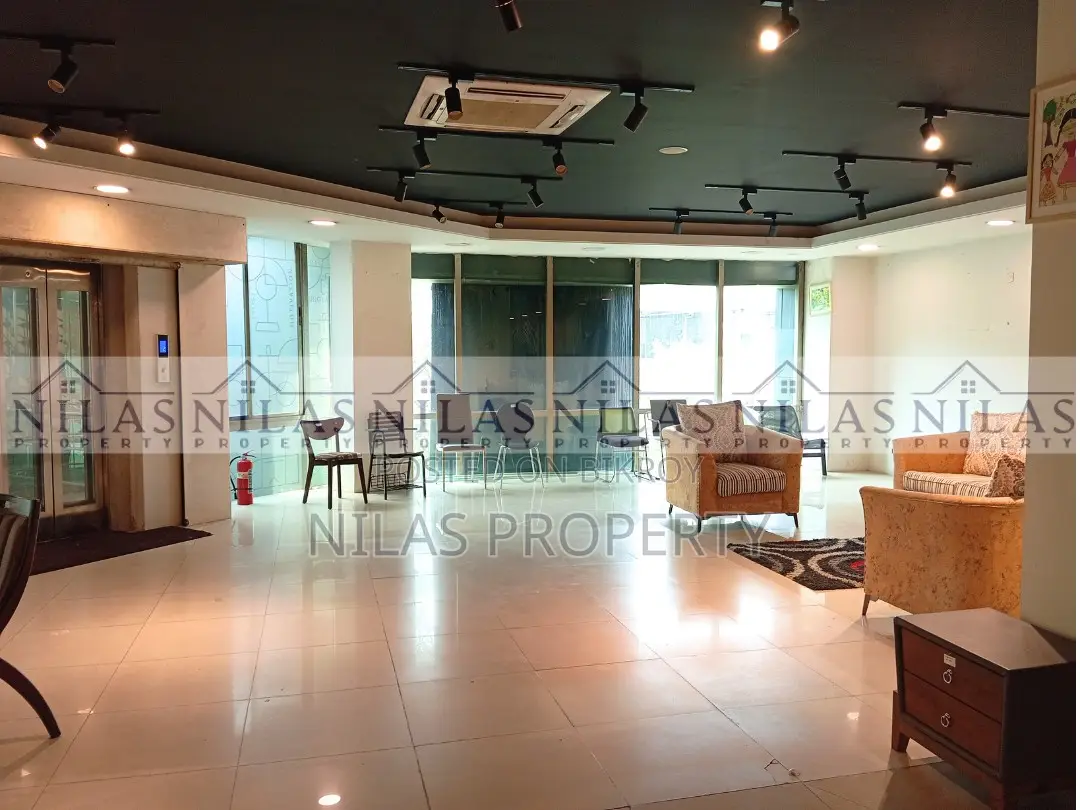 1st Floor Showroom/Café Space for Rent in Dhanmondi