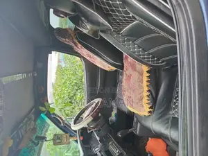 Toyota Hiace 2004