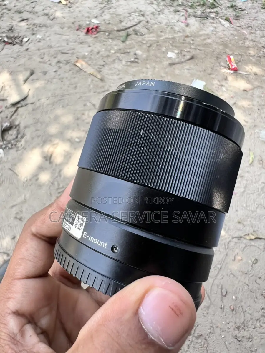 Sony FE 28mm f/2 Lens