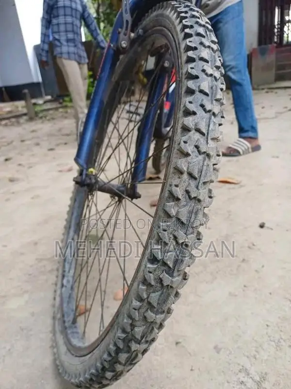 সাইকেলটি বিক্রয় করা হবে নিবেন আর চালাবেন কোনো কাজ নেই। ফুল ফ্রেশ আছে।