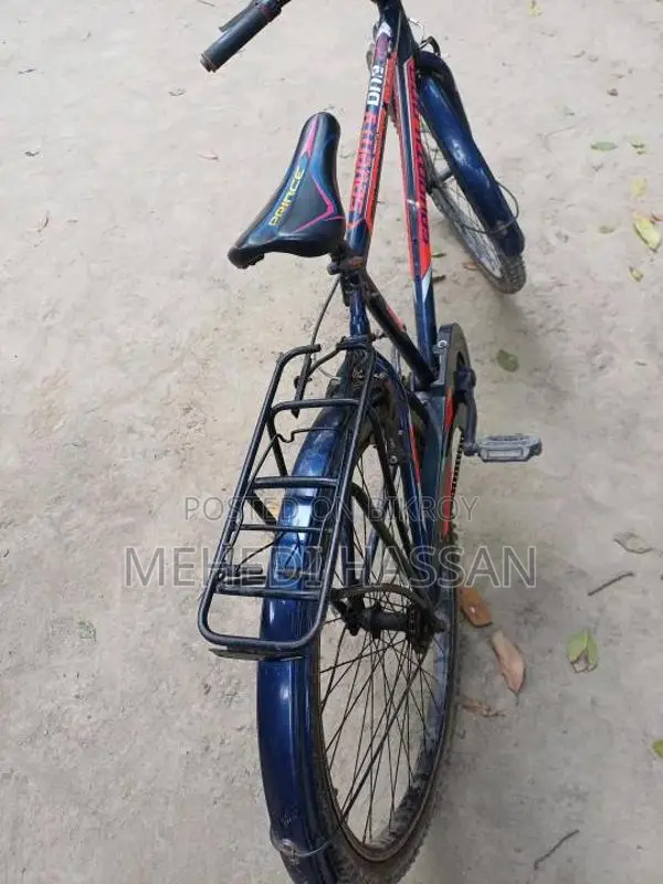 সাইকেলটি বিক্রয় করা হবে নিবেন আর চালাবেন কোনো কাজ নেই। ফুল ফ্রেশ আছে।