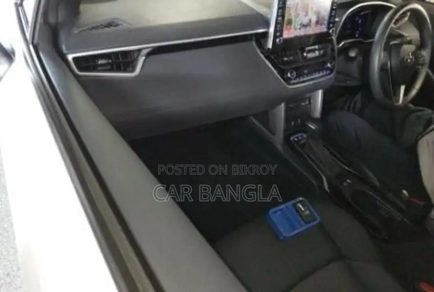 টয়োটা করোল্লা ক্রস জেড লেদার ২০২২