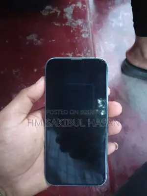 Apple iPhone 13 (Used)