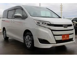 Toyota Noah Non Hybrid 2021