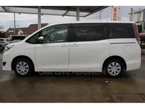 Toyota Noah Non Hybrid 2021