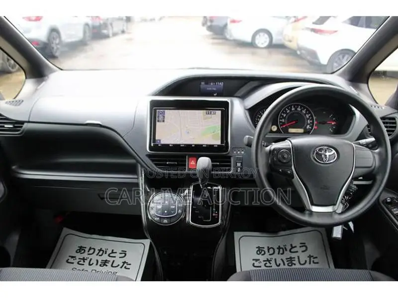Toyota Noah Non Hybrid 2021