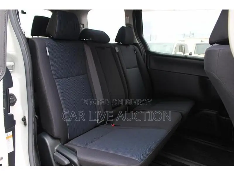 Toyota Noah Non Hybrid 2021