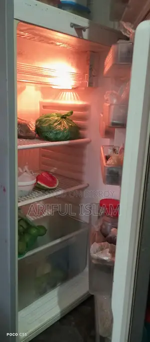 শার্প ব্রান্ডের খুব ভালো একটা নন ফ্রস্ট ফ্রিজ বিক্রি করা হবে