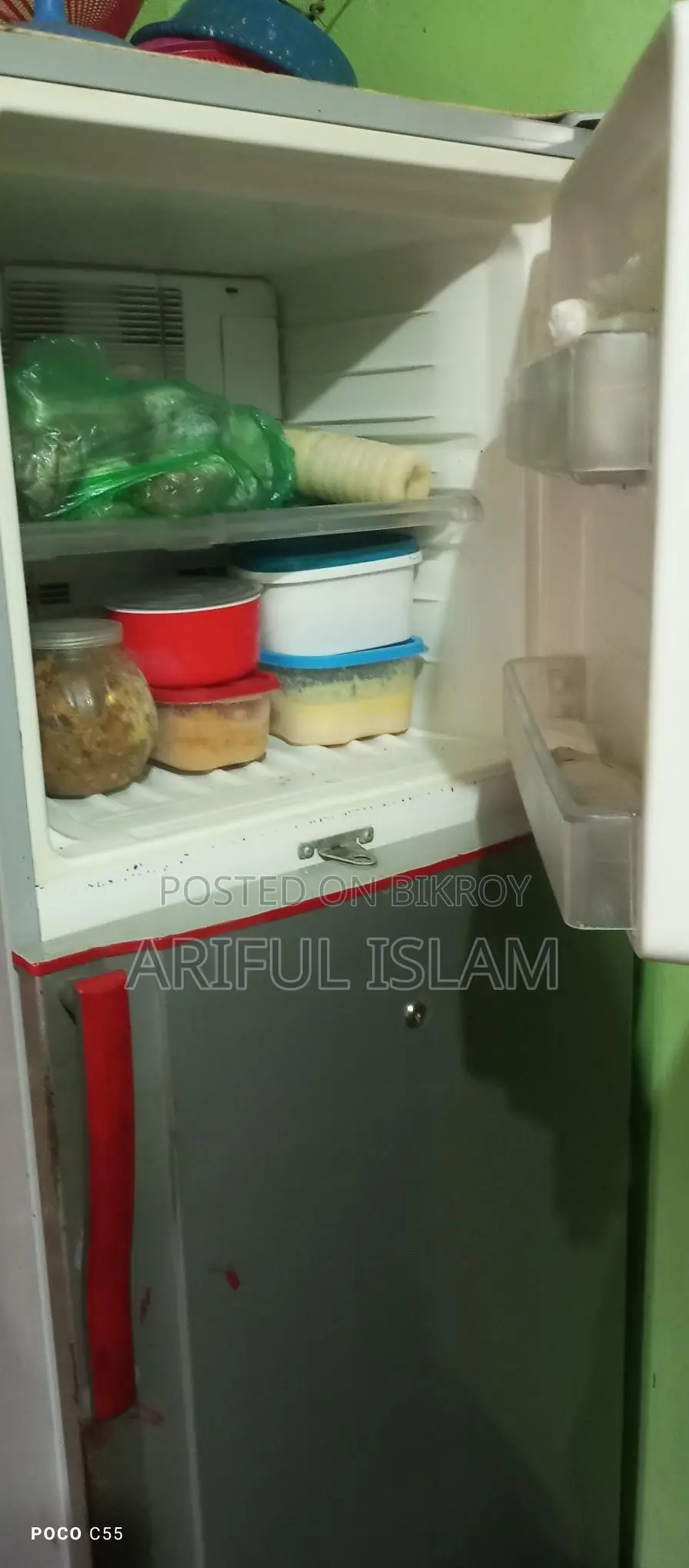 শার্প ব্রান্ডের খুব ভালো একটা নন ফ্রস্ট ফ্রিজ বিক্রি করা হবে