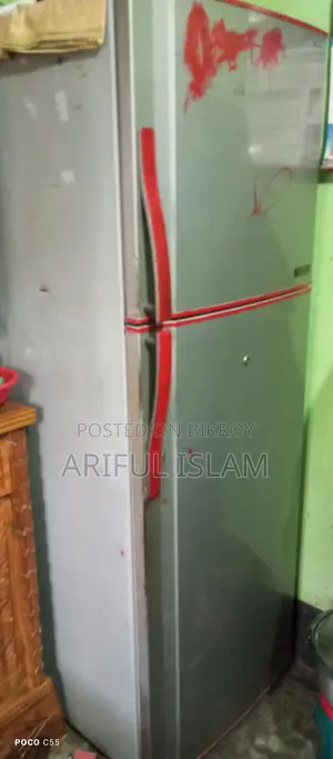 শার্প ব্রান্ডের খুব ভালো একটা নন ফ্রস্ট ফ্রিজ বিক্রি করা হবে
