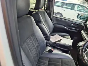 Toyota Esquire GI PREMIUM ২০২১