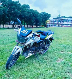 TVS Apache RTR . 2015