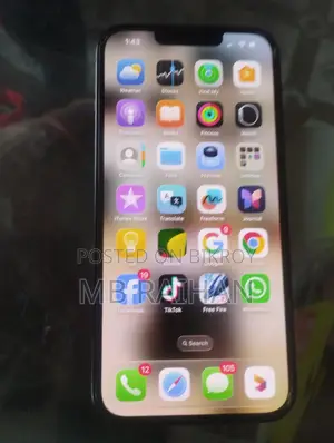 Apple iPhone 13 . (Used)