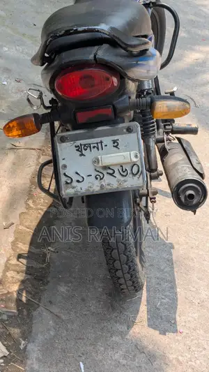Bajaj Platina . 2015