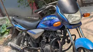 Bajaj Platina . 2015
