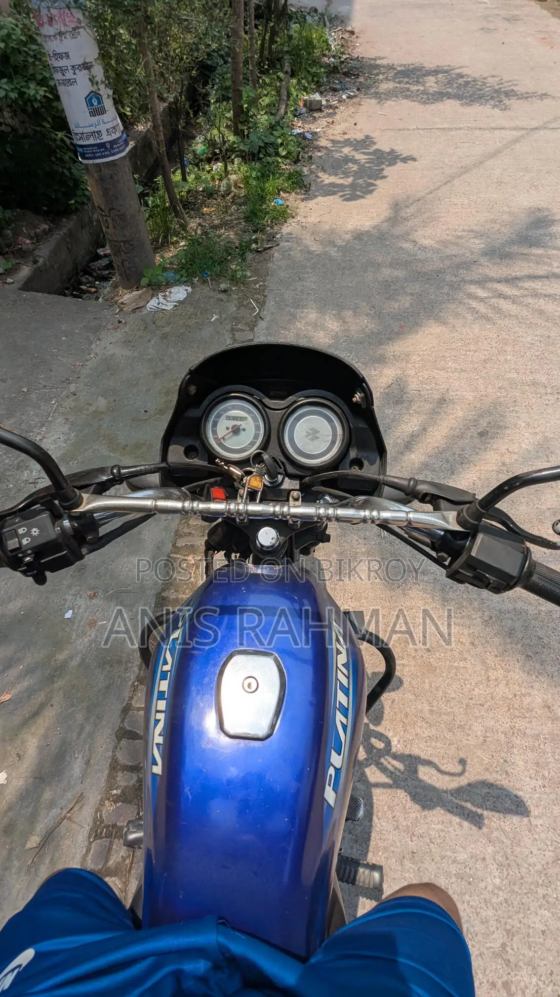 Bajaj Platina . 2015